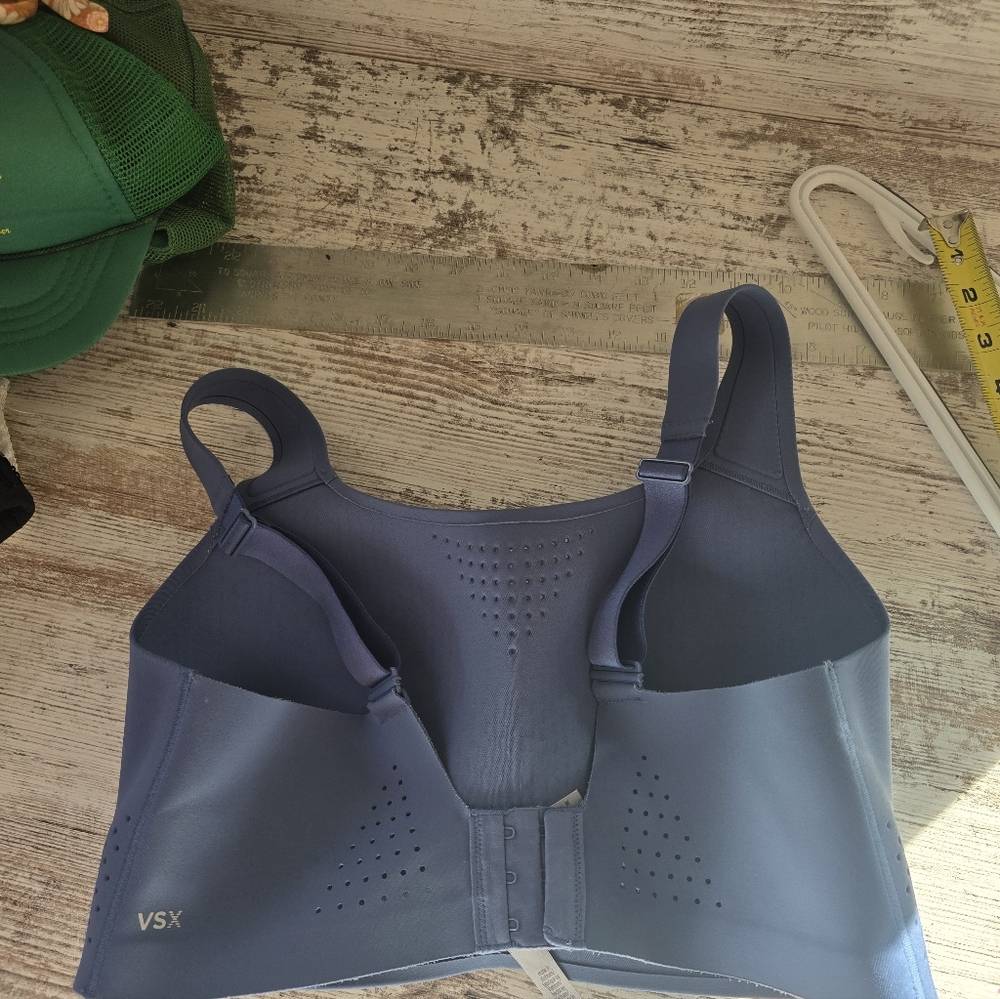 Victoria Secret Seamless Periwinkle Sports Bra Sz 36DD Sport Athletic Gym - Picture 5 of 10